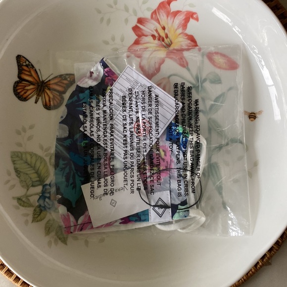 🌻SALE🌻Fitted Mask😷 - Picture 8 of 8